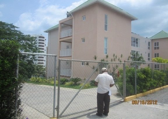 Edificio Decameron en Farallón, Río Hato